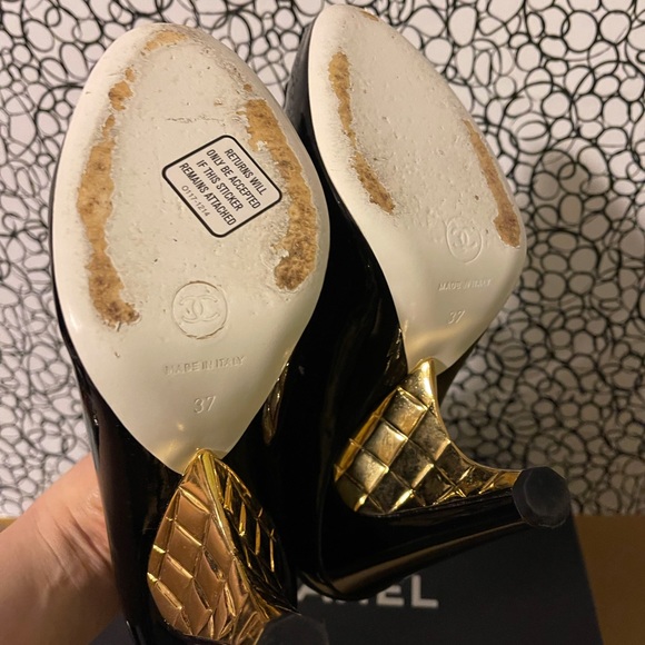 Chanel patent leather pumps - Picture 7 of 9